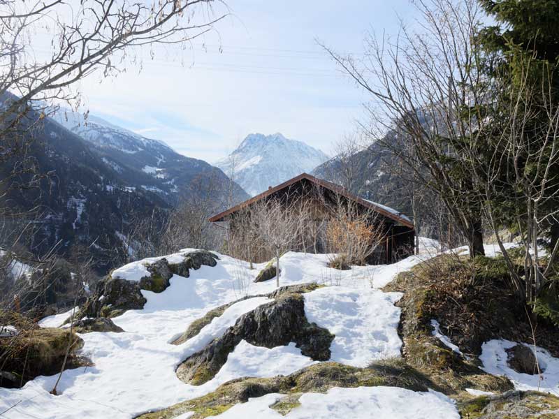 Stary budynek szwajcarskiej armii przekształcony na dom